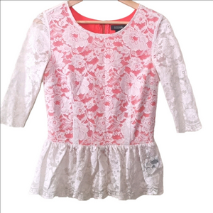 EUC spring lace top by Kenneth Cole Reaction romance feminine size XS